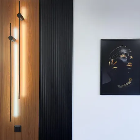 Urban Global Skyline, 21st Floor No 19, Free Garage, Self Check-in, No Deposit Katowice