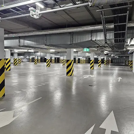 Urban Global Skyline, 21st Floor No 19, Free Garage, Self Check-in, No Deposit