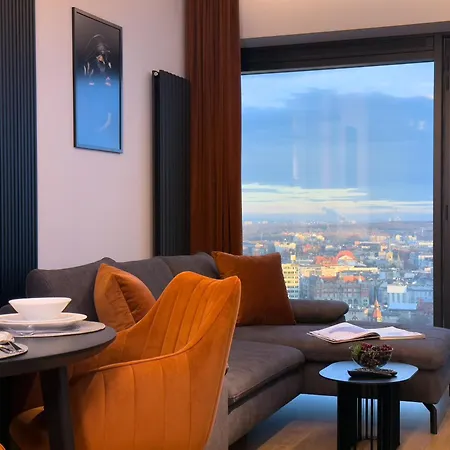 Urban Global Skyline, 21st Floor No 19, Free Garage, Self Check-in * Katowice
