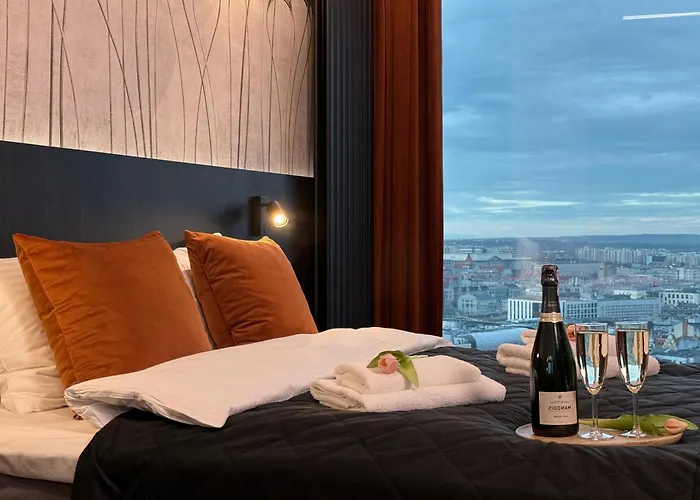 Urban Global Skyline, 21st Floor No 19, Free Garage, Self Check-in, No Deposit * Катовице