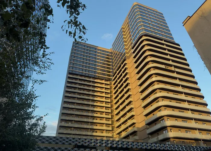 Urban Global Skyline, 21st Floor No 19, Free Garage, Self Check-in, No Deposit