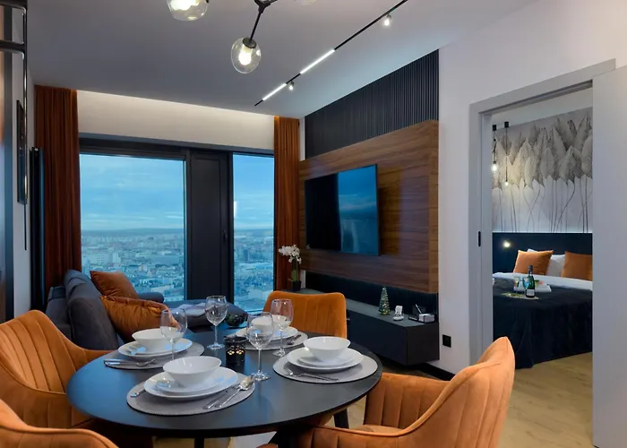 Urban Global Skyline, 21st Floor No 19, Free Garage, Self Check-in, No Deposit Апартаменты