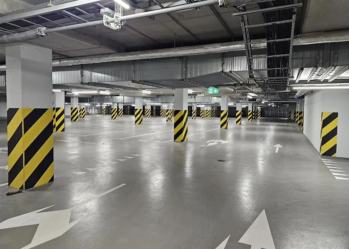 Urban Global Skyline, 21st Floor No 19, Free Garage, Self Check-in, No Deposit