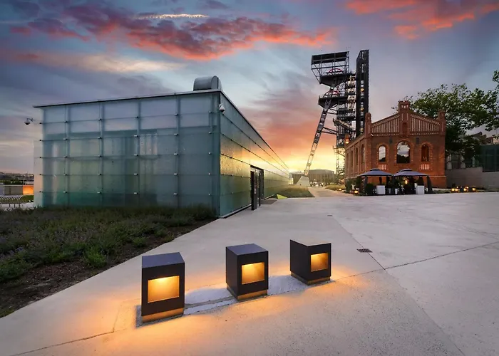 Urban Global Skyline, 21st Floor No 19, Free Garage, Self Check-in, No Deposit Апартаменты Катовице